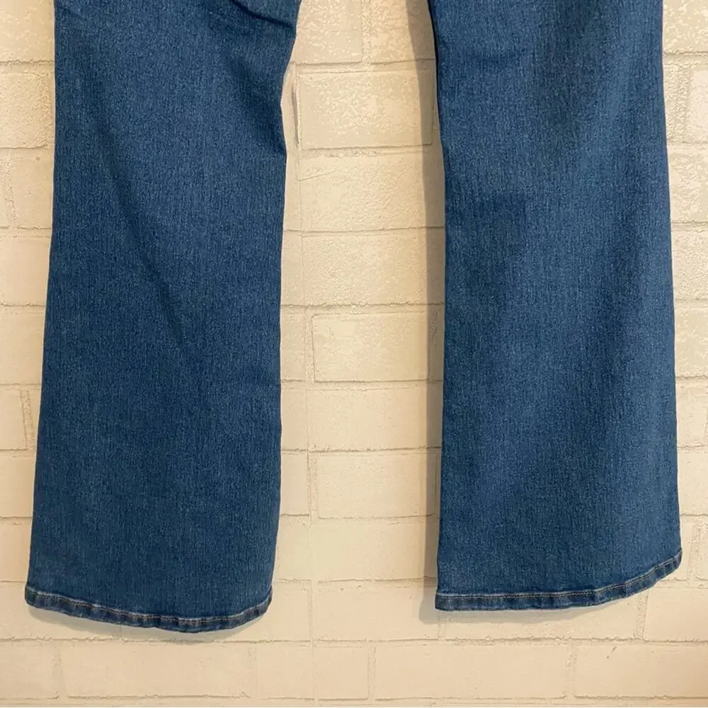 NWT $70 Pieces UK Denim Flare Fit High Waist Jeans MED NEW
